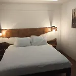 Hotel White Moon Esmirna