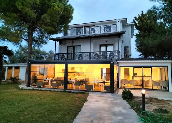 White Moon * 이즈미르